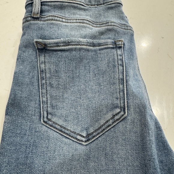 Hidden Jeans- Ankle Flare Style distressed hem. - Picture 4 of 5